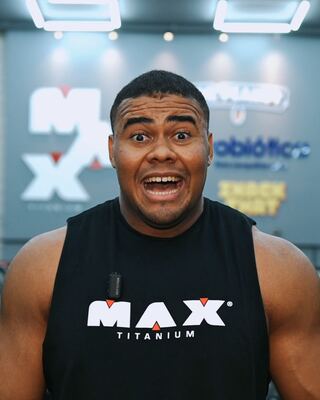 Anúncio da Max Titanium